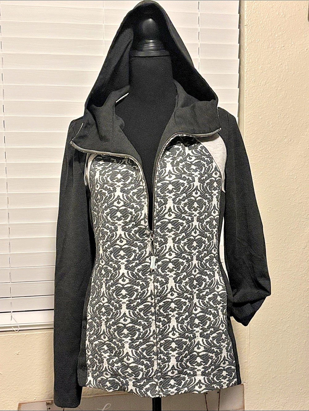 Anthropologie Pure Good Tara Jacquard Full Zip Hoodie Grey Black
